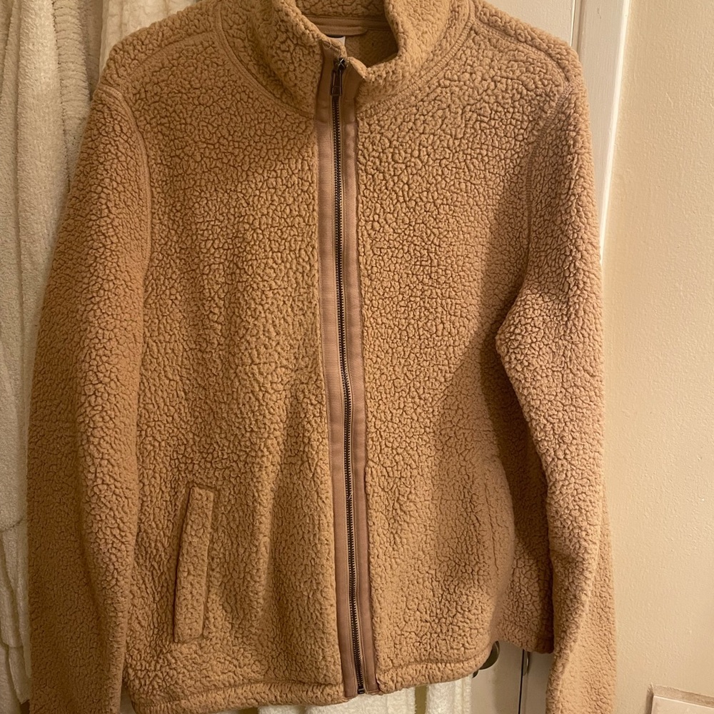 Old Navy tan Sherpa zip up - size medium tall